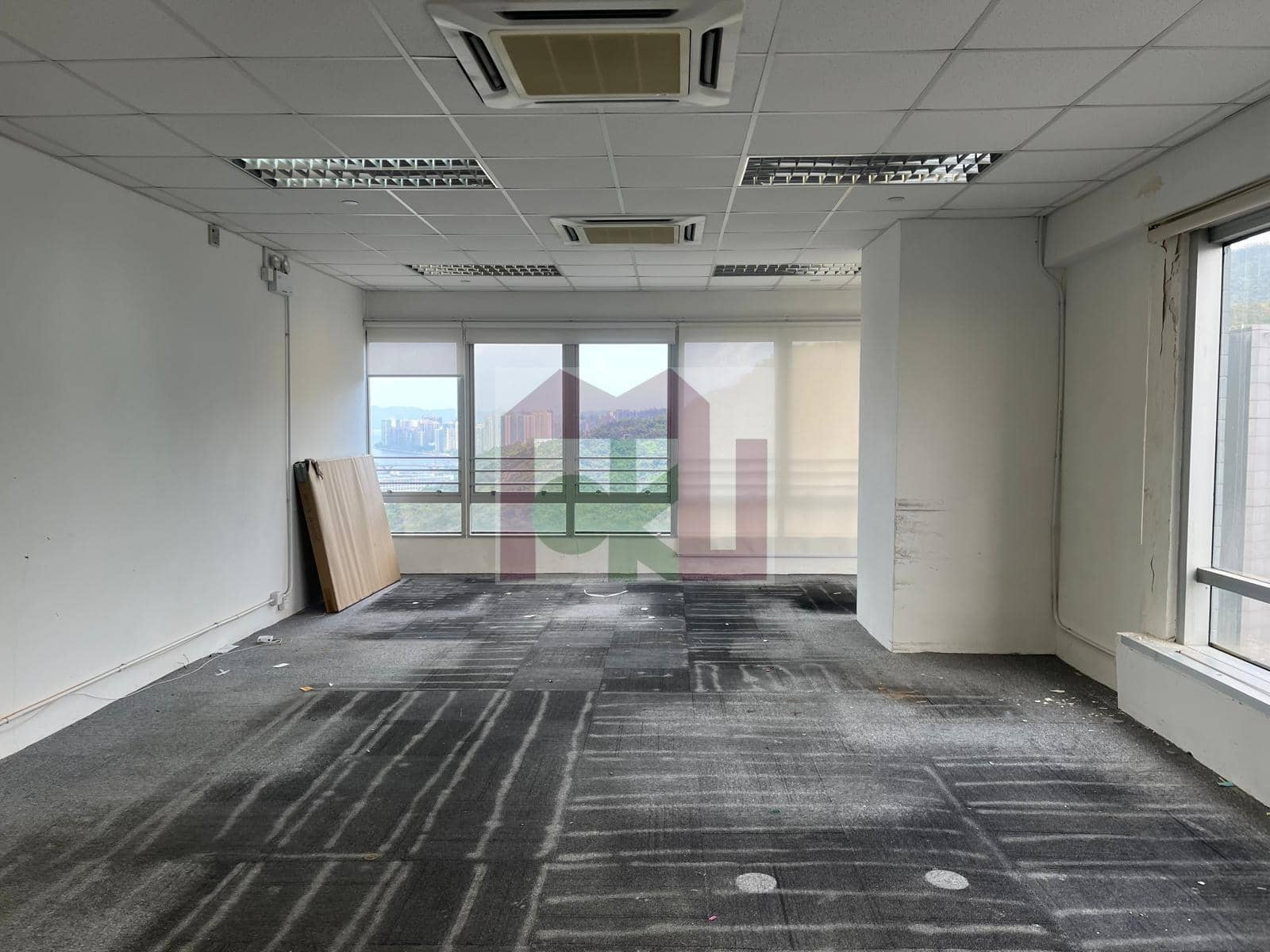 Metropole Square building or unit photo